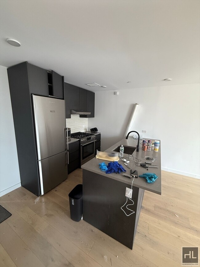 NORTHERN BOULEVARD in Queens, NY - Building Photo - Building Photo