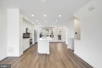 16560 Crabbs Branch Way in Rockville, MD - Building Photo - Building Photo