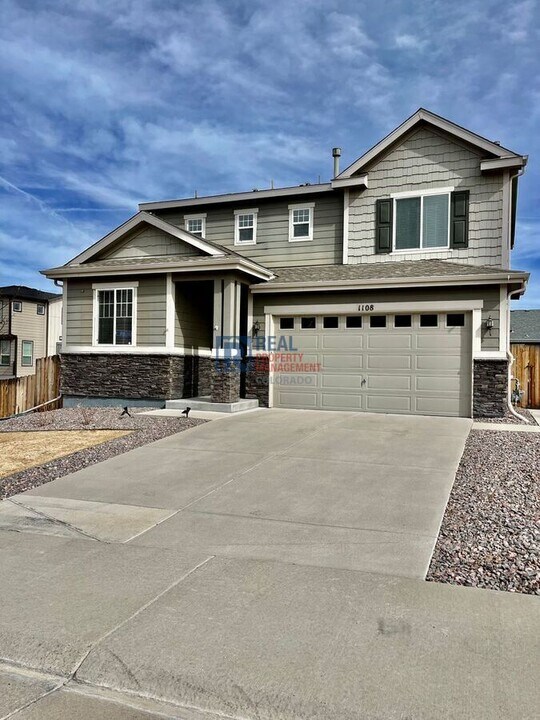 1108 Preble Ct in Castle Rock, CO - Building Photo