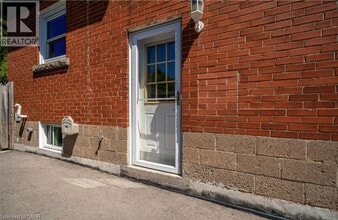 42 E 41st St in Hamilton, ON - Building Photo - Building Photo