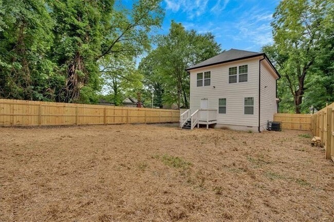 786 Neal St NW in Atlanta, GA - Building Photo - Building Photo