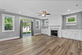 204 Shellbank Dr in Sneads Ferry, NC - Building Photo - Building Photo
