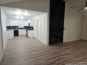 5127 Timberbranch St in San Antonio, TX - Building Photo - Building Photo