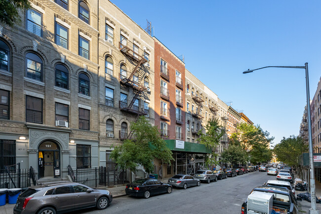 147 W 142nd St in New York, NY - Foto de edificio - Building Photo