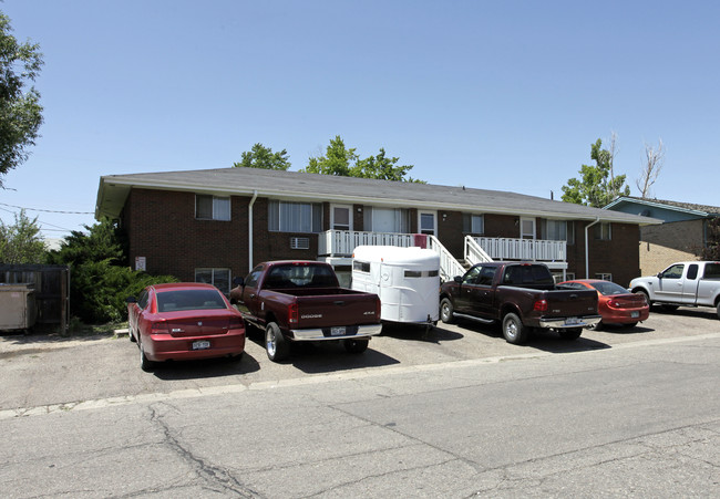 3019 Denver St in Evans, CO - Foto de edificio - Building Photo