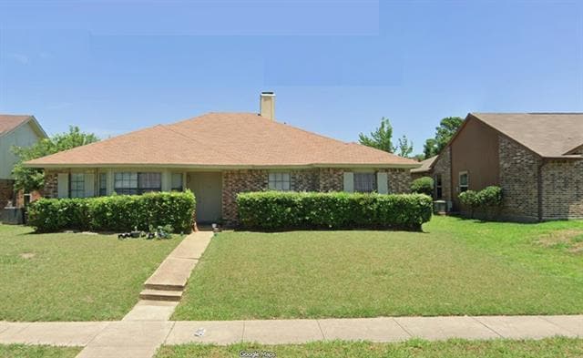 5805 Winell Dr