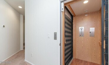 2423 E Autumn Flower Dr in Tucson, AZ - Foto de edificio - Building Photo