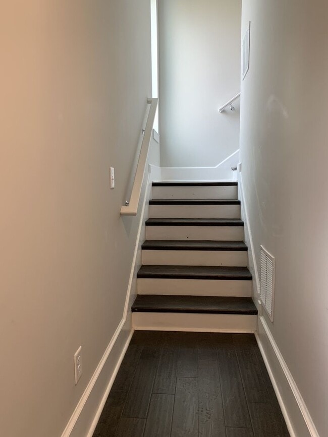 456 Parkway Dr NE in Atlanta, GA - Building Photo - Building Photo