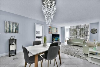 2999 NW 48th Ave in Lauderdale Lakes, FL - Building Photo - Building Photo