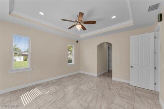 2416 SE 8th Ave in Cape Coral, FL - Building Photo - Building Photo