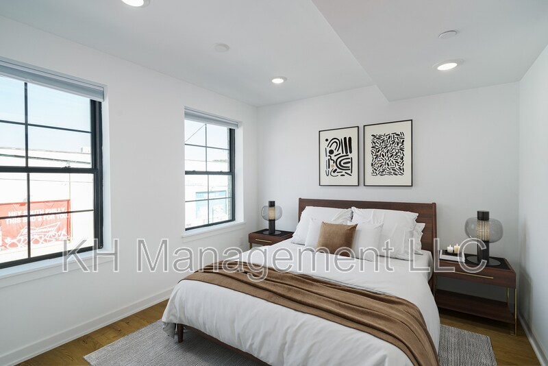 630 Moore St in Philadelphia, PA - Building Photo