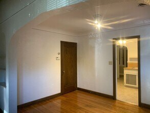 5021 28th Ave S in Minneapolis, MN - Foto de edificio - Building Photo