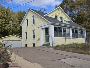 4503 16th Ave in Rock Island, IL - Building Photo - Building Photo