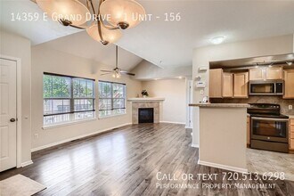 14359 E Grand Dr in Aurora, CO - Building Photo - Building Photo