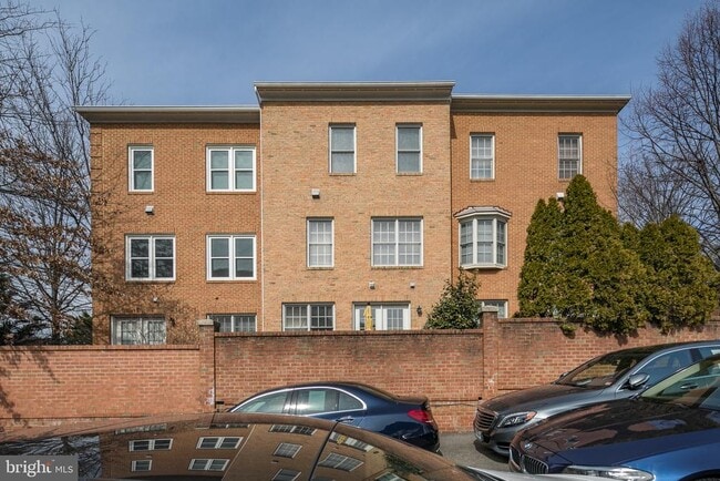 1122 N Vernon St in Arlington, VA - Building Photo - Building Photo