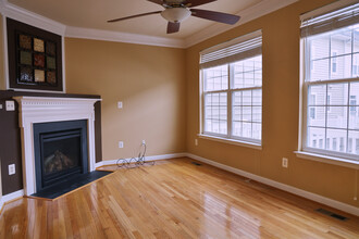 4324 Talmadge Cir in Camp Springs, MD - Foto de edificio - Building Photo