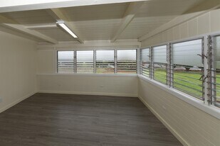 723 Hoomalimali St in Pearl City, HI - Building Photo