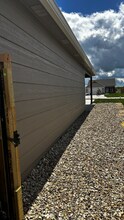9901 Weeping Willow Dr in Manhattan, KS - Building Photo - Building Photo