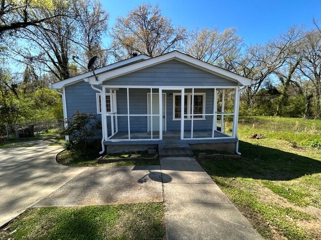 property at 314 Nixon Ave SW