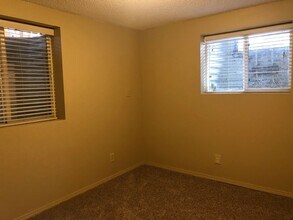 2407 W Cache La Poudre St in Colorado Springs, CO - Building Photo - Building Photo