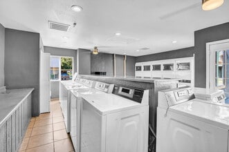 WAIVING ADMIN FEE in Phoenix, AZ - Building Photo - Building Photo