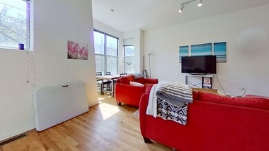 2755 N Lincoln Ave in Chicago, IL - Building Photo - Building Photo