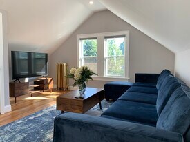 220 Tremont St, Unit 2C in Newton, MA - Building Photo