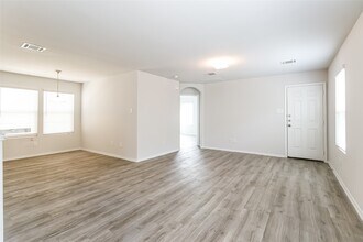 13931 Westfield Dr in Willis, TX - Building Photo - Building Photo