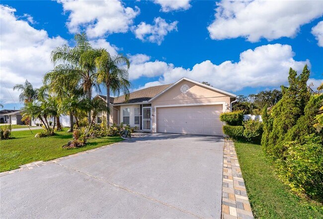 611 Baldwin Dr in Kissimmee, FL - Building Photo - Building Photo
