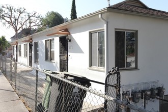 1266 Isabel St in Los Angeles, CA - Building Photo - Building Photo