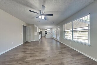 5 Regency Ct in Conroe, TX - Building Photo - Building Photo