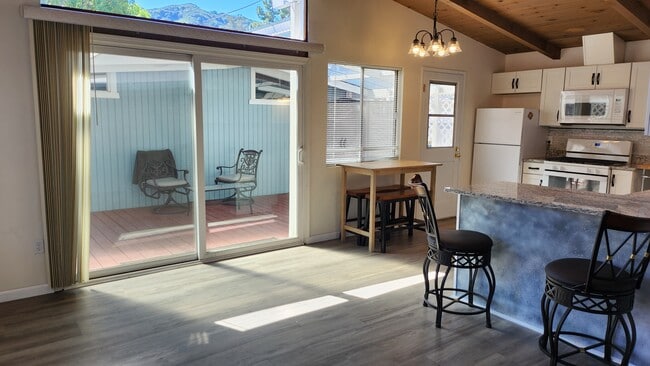 650 E Foothill Blvd in San Luis Obispo, CA - Building Photo - Building Photo