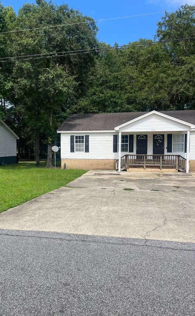 807 Ash St Ext in Springfield, GA - Building Photo - Building Photo