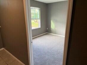 1304 Sugarwood St in Davenport, FL - Foto de edificio - Building Photo