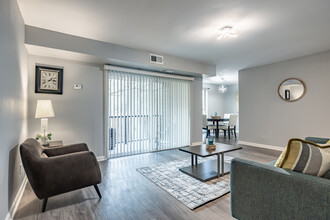 Avondale Village in Decatur, GA - Foto de edificio - Interior Photo