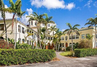 421 Grand Concourse in Miami Shores, FL - Building Photo - Building Photo