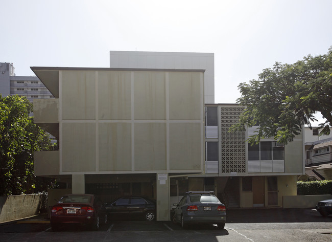 1717 Makiki St in Honolulu, HI - Building Photo - Building Photo