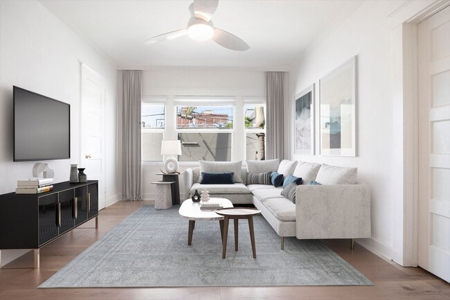 2008-2020 Strongs Dr in Venice, CA - Building Photo - Building Photo