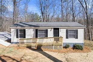 190 Chivalry Ln in Ball Ground, GA - Building Photo