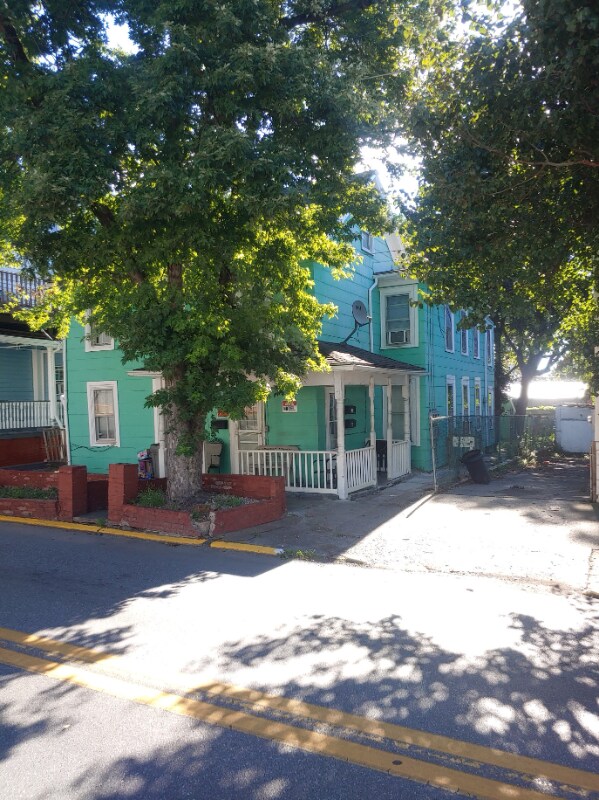 116-118 S Raleigh St