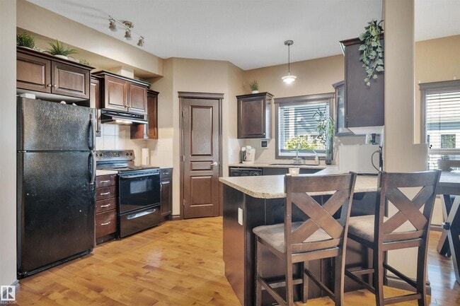 property at 102 W Haven Dr