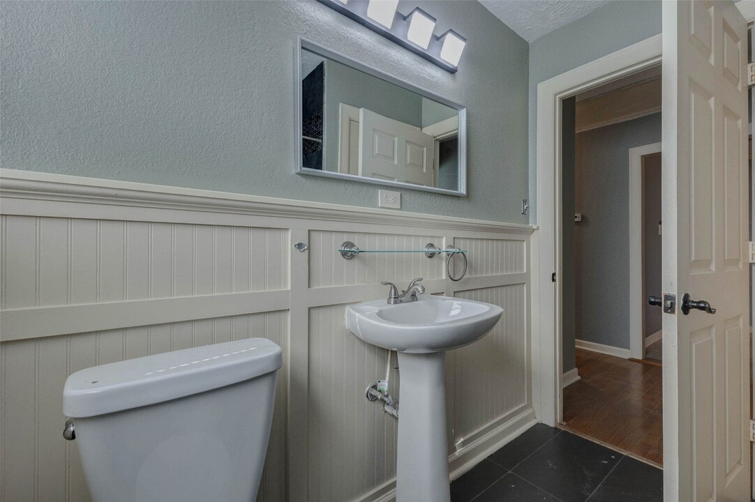 2043 Alta Vista St in Houston, TX - Building Photo