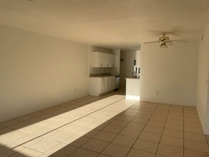 516 E Rosewood Ln in Tavares, FL - Building Photo - Building Photo