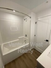 1274-1274 Devonshire Ave in Kelowna, BC - Building Photo - Building Photo