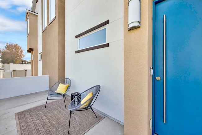 2352 E Poppy St in Long Beach, CA - Building Photo - Building Photo