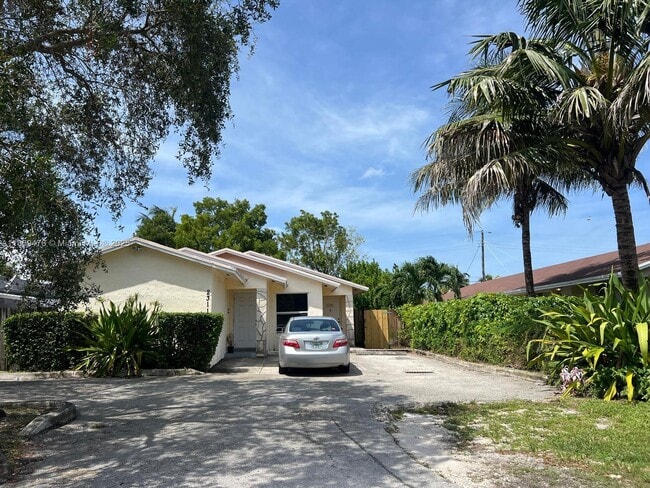 2311 Coolidge St in Hollywood, FL - Building Photo - Building Photo