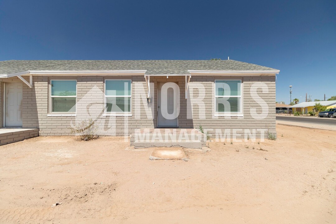 315 N Cameron St in Casa Grande, AZ - Building Photo