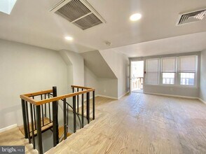 713 Walnut St in Philadelphia, PA - Building Photo - Building Photo