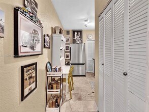 928 Euclid Ave in Miami Beach, FL - Building Photo - Building Photo