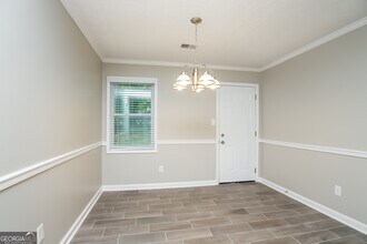 3075 Palomino Dr in Powder Springs, GA - Building Photo - Building Photo